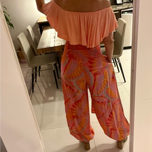 FARM RIO Harem Pants 💕 - Picture 2 of 11